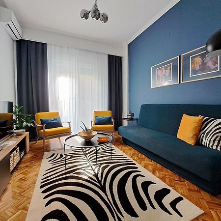Stylish City Center Apartment Sérres Eksteriør bilde