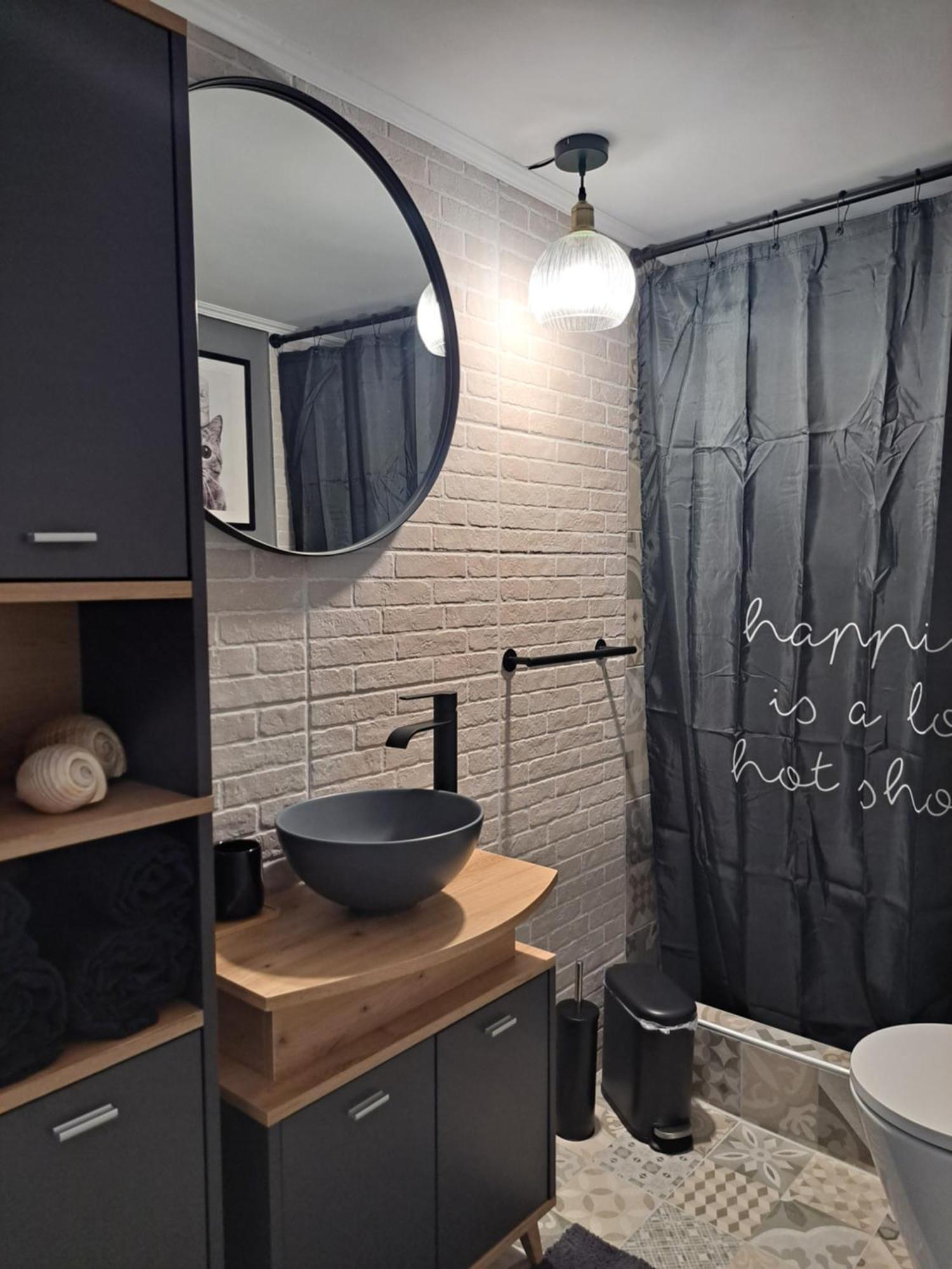 Stylish City Center Apartment Sérres Eksteriør bilde
