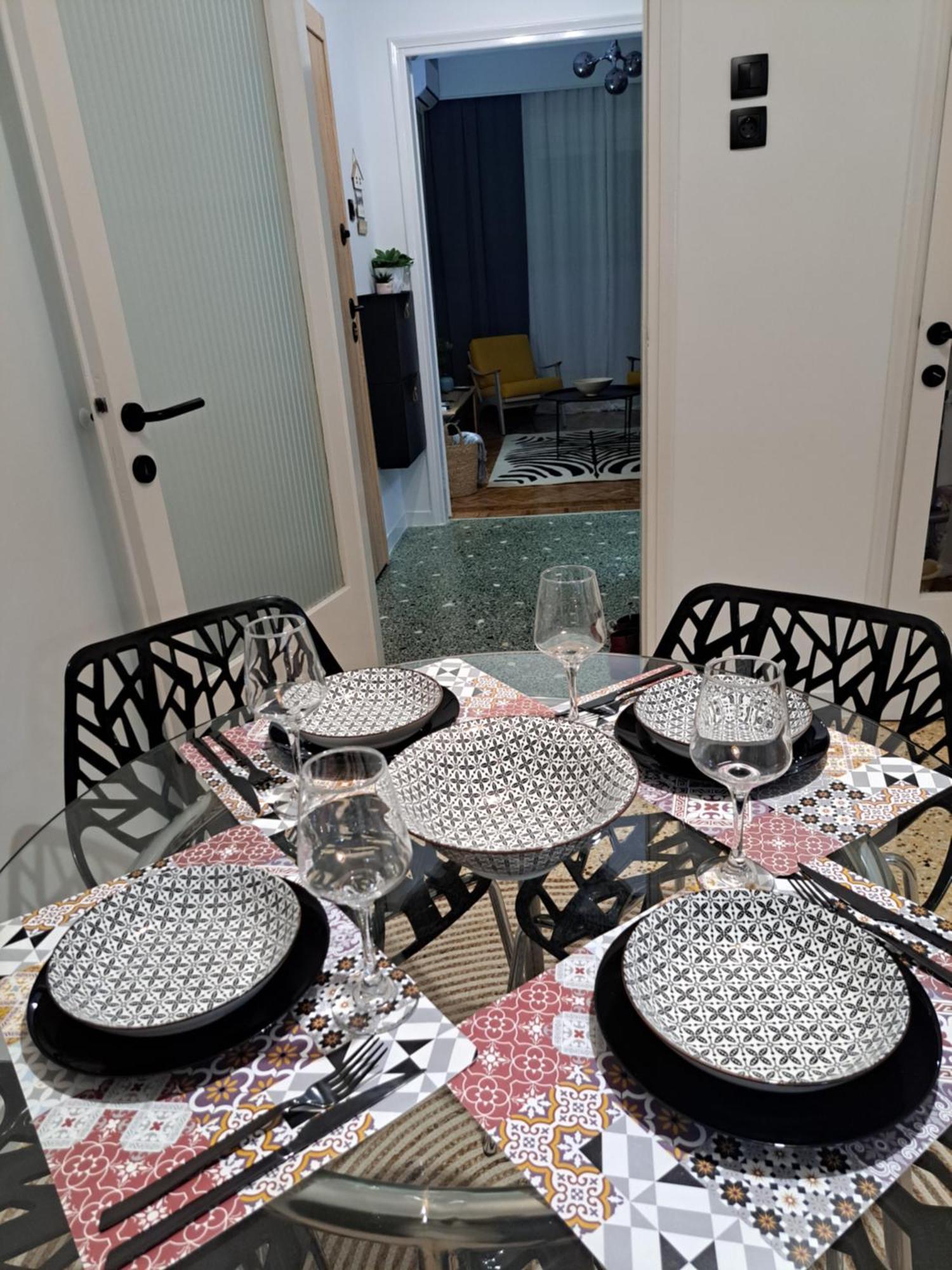Stylish City Center Apartment Sérres Eksteriør bilde